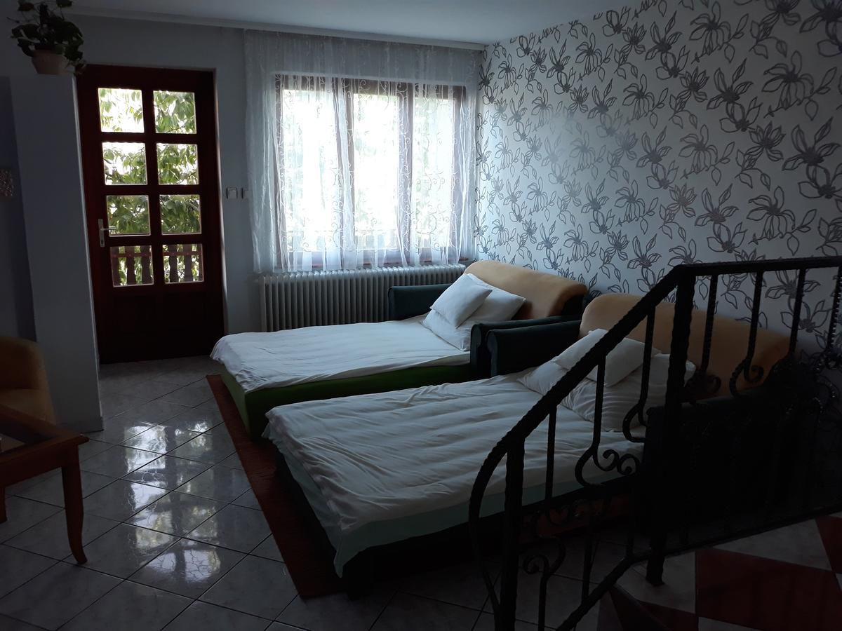 Rozsa Apartman Lenti Exterior photo